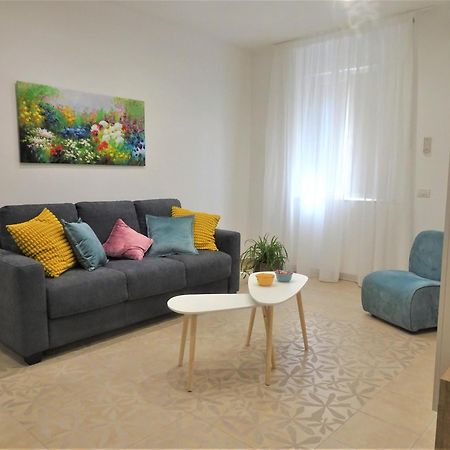A Casa Di Pako Apartment Salerno Luaran gambar