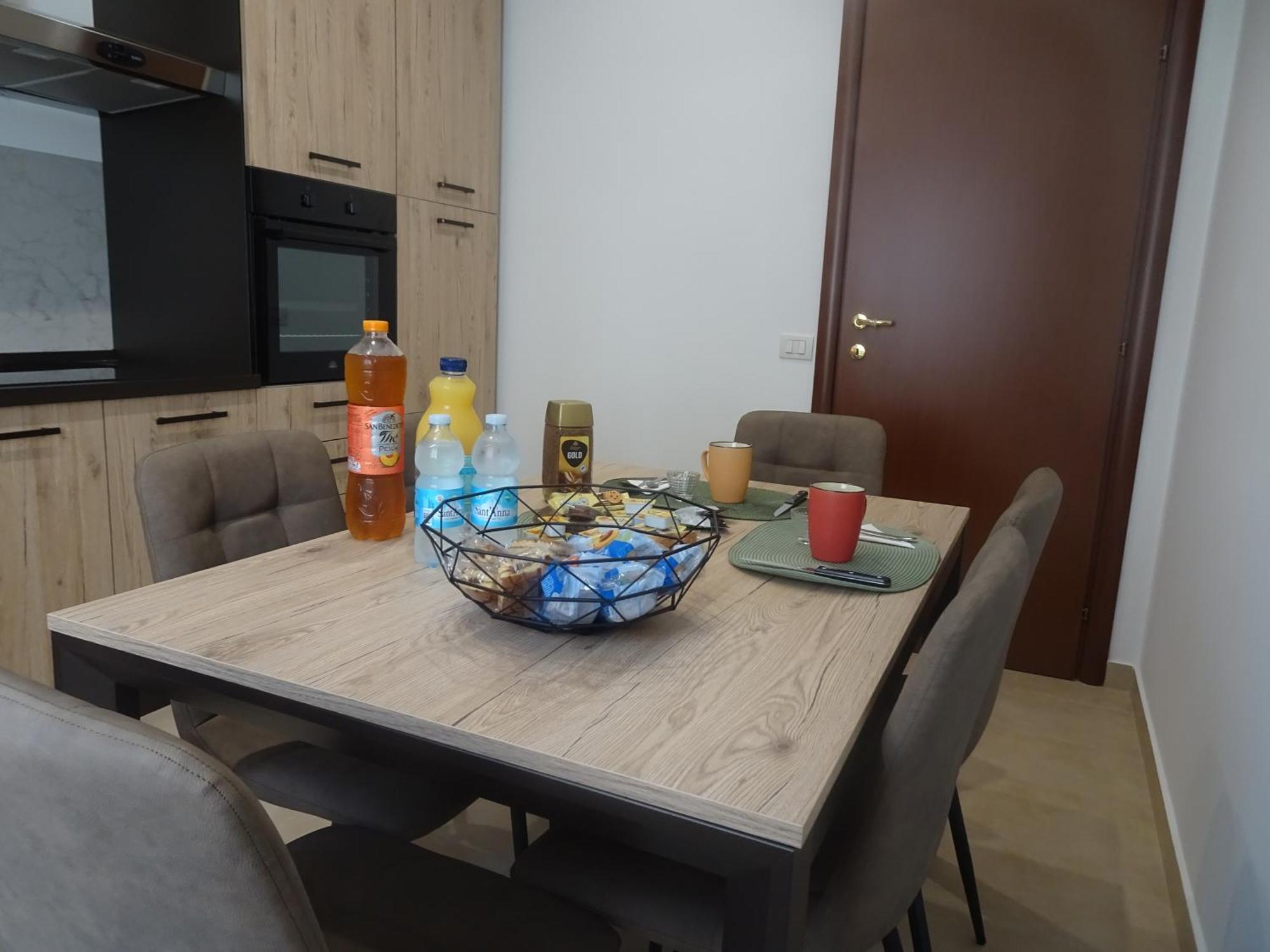 A Casa Di Pako Apartment Salerno Luaran gambar